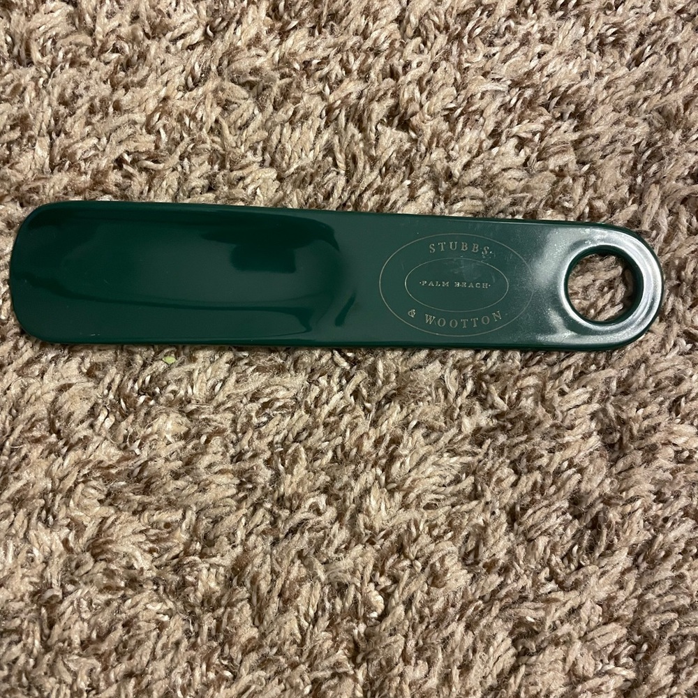 NWOT STUBBS & WOOTTON SHOE HORN